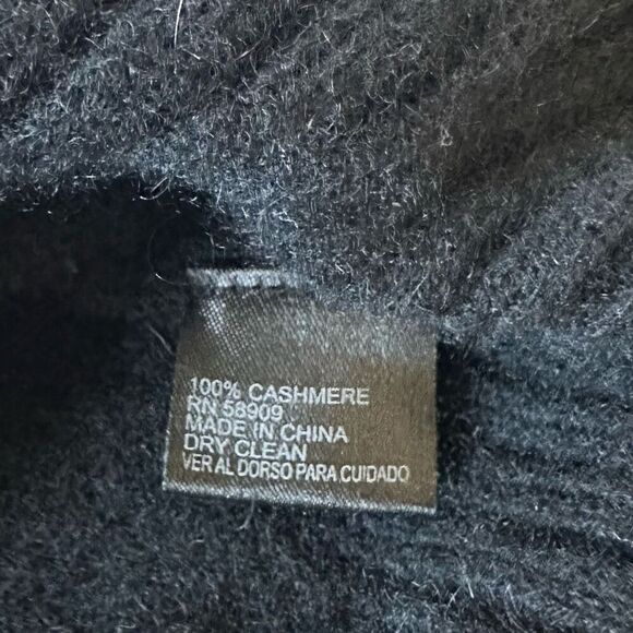 Antonio Melani Cashmere Crewneck - Picture 7 of 9